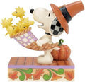 Enesco Peanuts by Jim Shore Thanksgiving Snoopy Holding a Cornucopia of Woodstocks, 5.31 Inch, Multicolor by Enesco