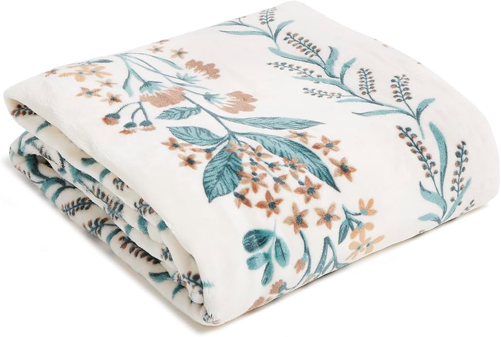 Vera Bradley Women's Fleece Throw Blanket – Soft Plush Blanket for Couch, Bedroom & Home Décor