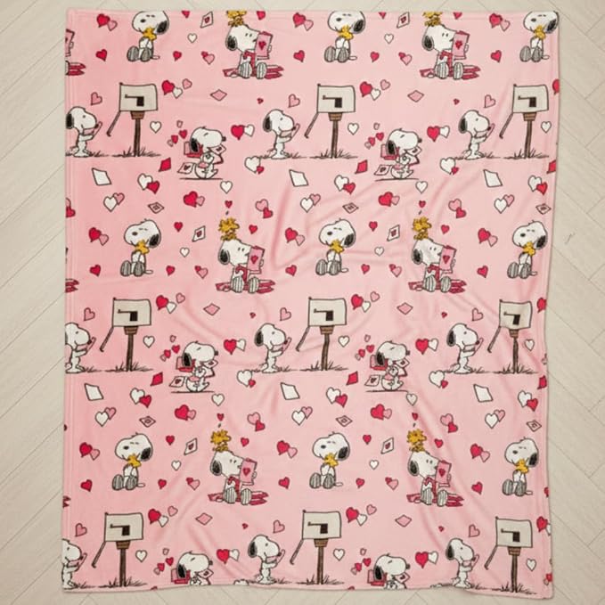 Peanuts® Snoopy Cozy Throw 60 in x 70 in – Soft Cozy Plush for Couch, Bed & Travel, Collectible Gift (Officially Licensed Product) by Franco Collectibles®