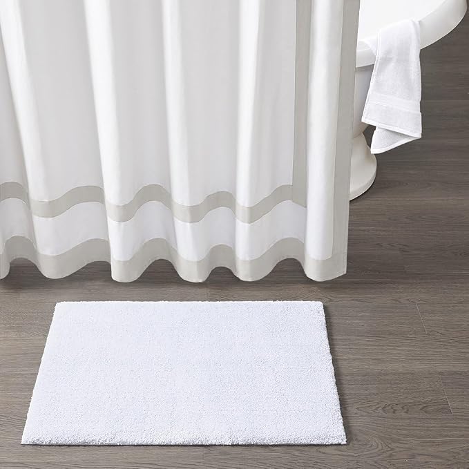 Madison Park Marshmallow Super Soft & Absorbent Bath Rug, 20 x 30, White | Non slip Backing, Spa Quality Luxurious Plush Bath Mat for Bathroom, Quick Dry, OEKO TEX