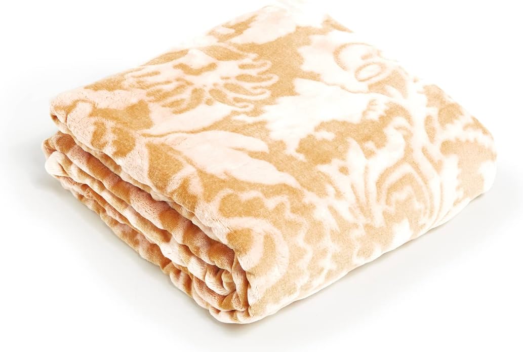 Vera Bradley Women's Fleece Throw Blanket – Soft Plush Blanket for Couch, Bedroom & Home Décor