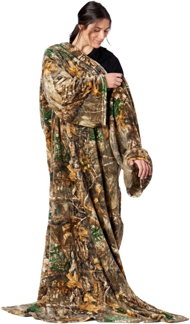Northwest Realtree Silk Touch Comfy Throw Blanket with Sleeves, 48" x 71", Realtree Edge
