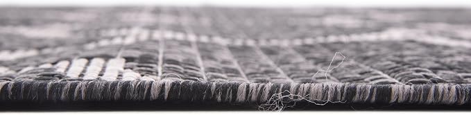 Unique Loom Outdoor Trellis Collection Area Rug (7' 1" x 10' Rectangle, Black/ Ivory)