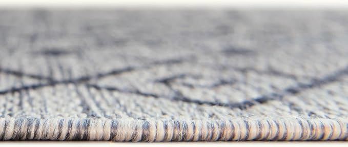 Unique Loom Outdoor Trellis Collection Area Rug - Tribal Trellis (7' 10" x 10' Oval, Gray/ Black)