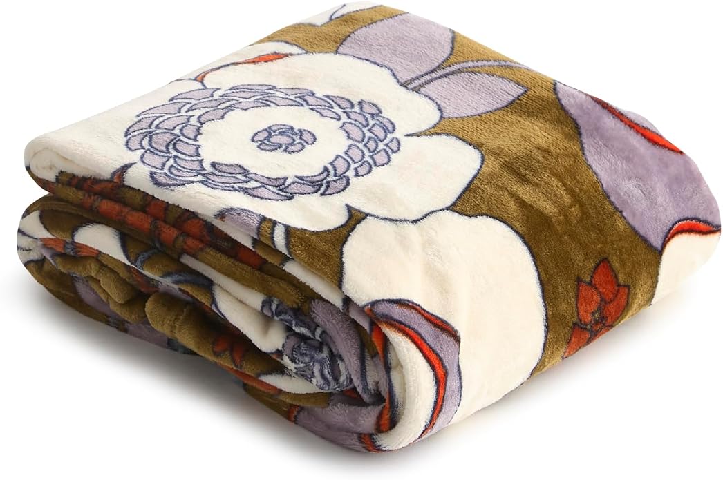 Vera Bradley Women's Fleece Throw Blanket – Soft Plush Blanket for Couch, Bedroom & Home Décor