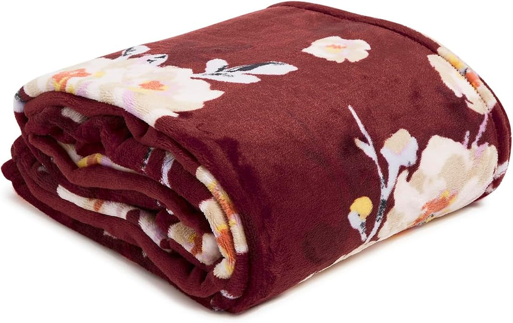Vera Bradley Women's Fleece Throw Blanket – Soft Plush Blanket for Couch, Bedroom & Home Décor