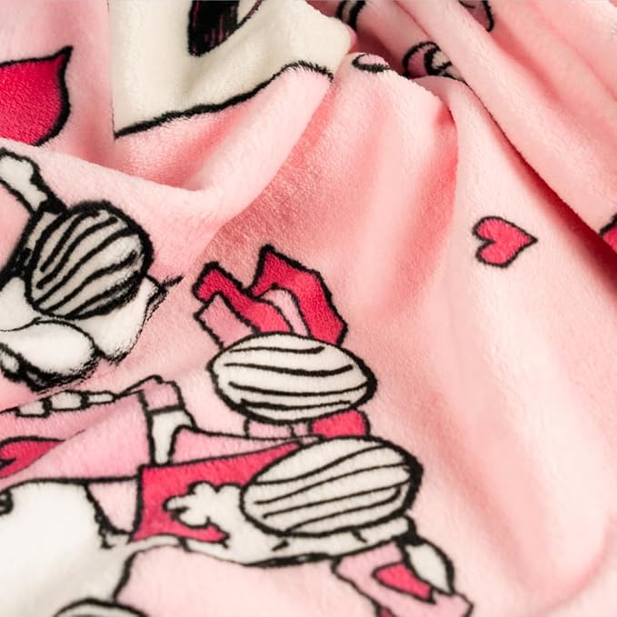 Peanuts® Snoopy Cozy Throw 60 in x 70 in – Soft Cozy Plush for Couch, Bed & Travel, Collectible Gift (Officially Licensed Product) by Franco Collectibles®