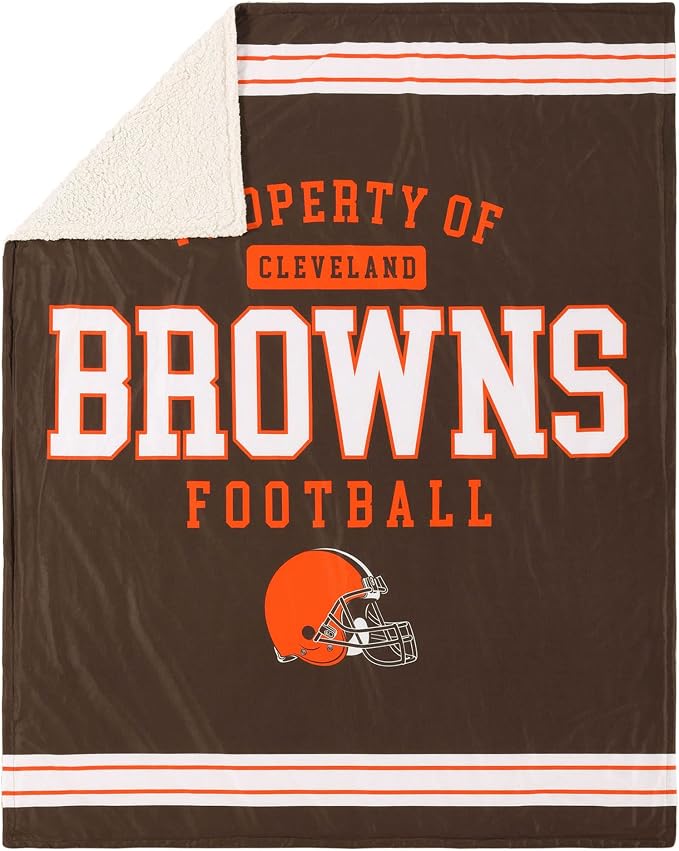 FOCO NFL Unisex-Adult NFL Team Logo Property 60" x 50" Sherpa Plush Throw Blanket
