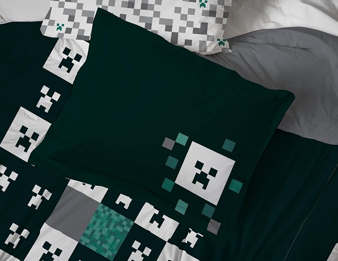 Minecraft Creeper Twin Comforter Set 5 Piece Video Game Bedding, Green | Zombie Enderman, Bed in a Bag, Comforter Sheets Sham Pillowcase, Official Product, Microfiber, Machine Washable, Kids Gift