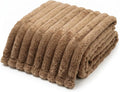 Americanflat 50x60 Faux Fur Throw Blanket - Soft and Breathable Throw Blanket for Couch, Bed, Chair - Brown Faux Fur Blankets Perfect for Home, Bedroom, or Outdoor Use
