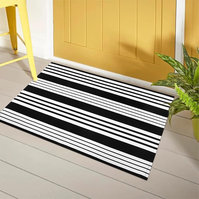 LEEVAN 2'X3' Black and White Striped Woven Cotton Reversible Outdoor Rug | Small Machine Washable Front Porch Rug, Entryway Door Mat, Indoor Layering Carpet for Farmhouse Bathroom Laundry