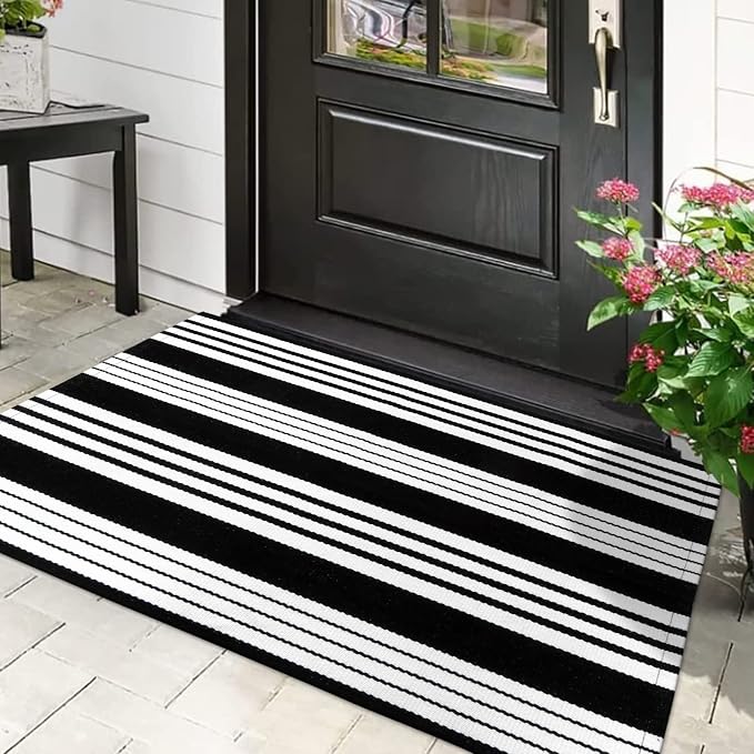 LEEVAN 2.3'X3.6' Black and White Striped Woven Reversible Outdoor Rug | Small Machine Washable Front Porch Rug, Cotton Entryway Door Mat, Indoor Layering Carpet for Farmhouse Bathroom Laundry