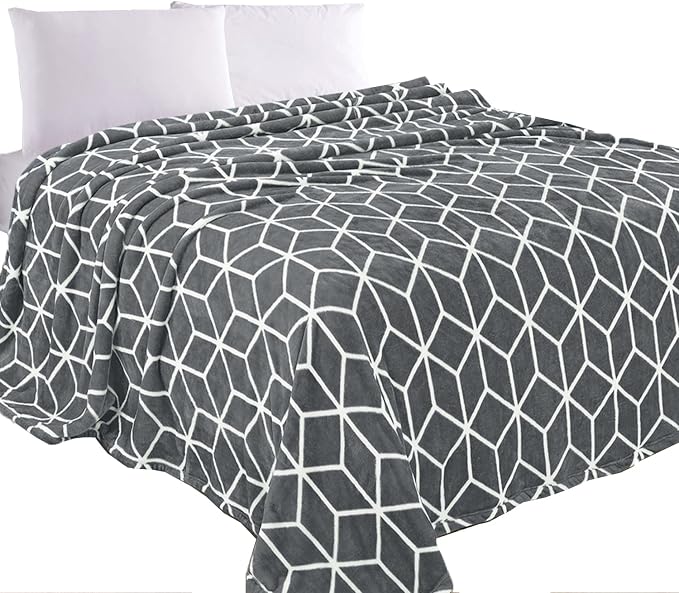 Elegant Comfort Luxury Velvety Feel Blanket, All-Season Lightweight Blanket, Ultra Plush, Soft, Cozy-Fuzzy Flannel Fleece for Couch, Sofa, Bed, Travel, Cube Design, Full/Queen, Gray