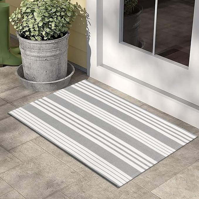OJIA Front Door Mat Outdoor Doormat 24"x35" Gray White Striped Outdoor Rugs | Washable Front Door Rug Entry Rug Indoor Door Mat Outside Entrance Cotton Woven Small Area Rugs for Porch/Kitchen/Entryway