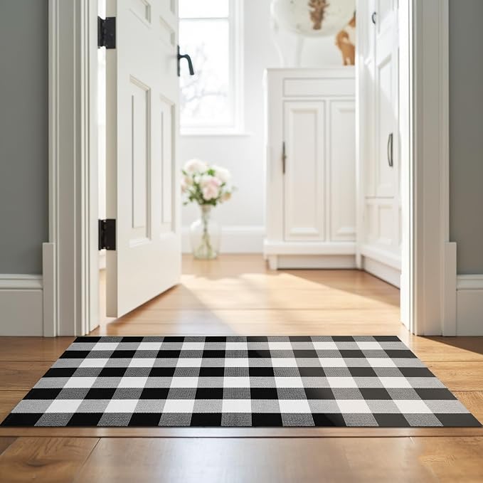 Buffalo Plaid Area Rug, Checkered Rug 27.5x43 Inches, Black and White Rug, Washable Cotton Mat for Front Porch, Entryway, Kitchen, Living Room, Home Decor