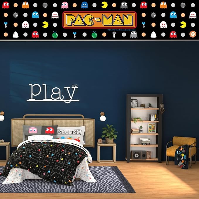 PAC-MAN Retro Cozy Throw 46 in x 60 in – Soft Cozy Plush for Couch, Bed & Travel, Collectible Gift (100% Officially Licensed Product) by Franco Collectibles®