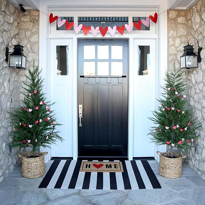 Black and White Outdoor Rug 35.4 x 59 Inches Striped Front Door Mat Front Porch Rug Hand-Woven Machine Washable Indoor/Outdoor Layered Door Mats for Entryway/Porch/Patio