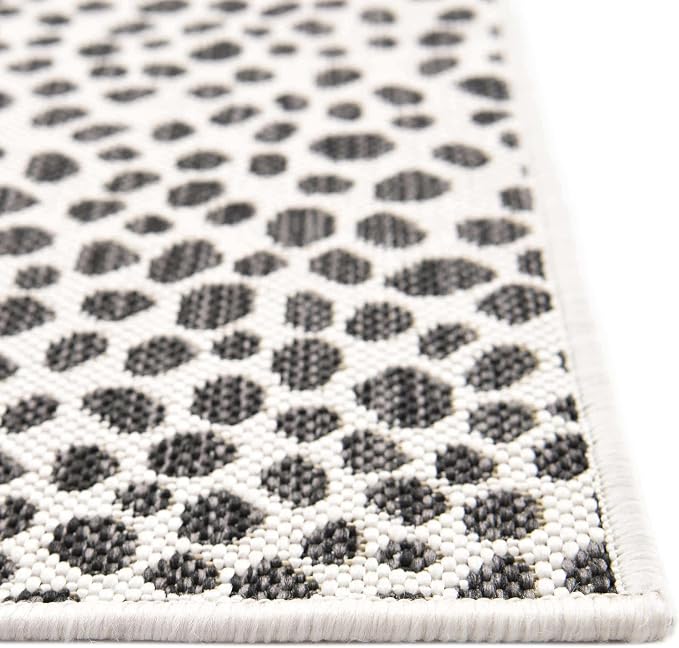 Unique Loom Outdoor Collection Area Rug - Cape Town (4' 1" Octagon, Black/ Ivory)
