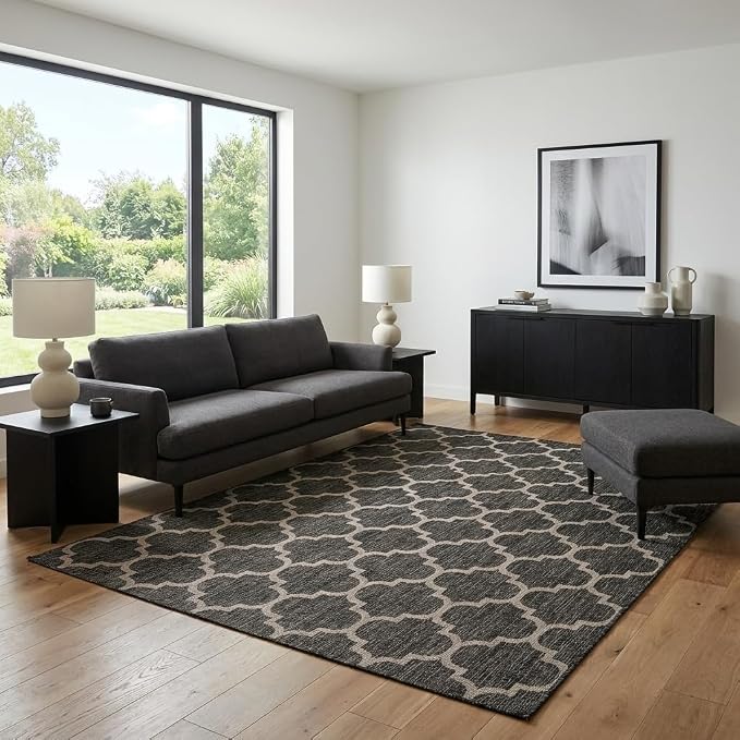Unique Loom Outdoor Trellis Collection Area Rug (7' 1" x 10' Rectangle, Black/ Ivory)