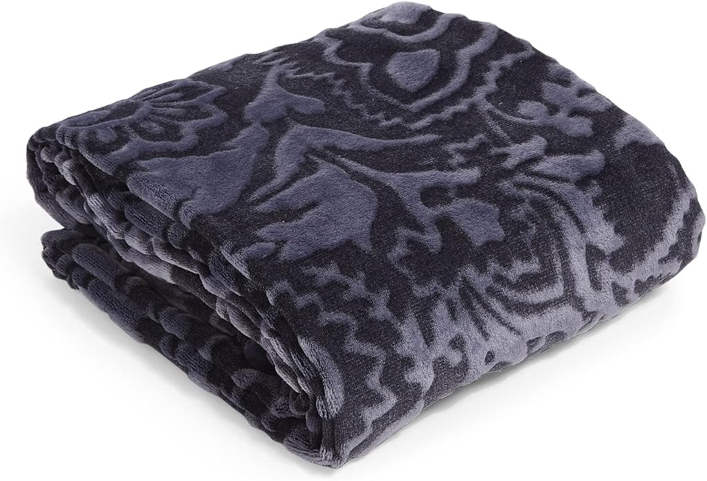 Vera Bradley Women's Fleece Throw Blanket – Soft Plush Blanket for Couch, Bedroom & Home Décor