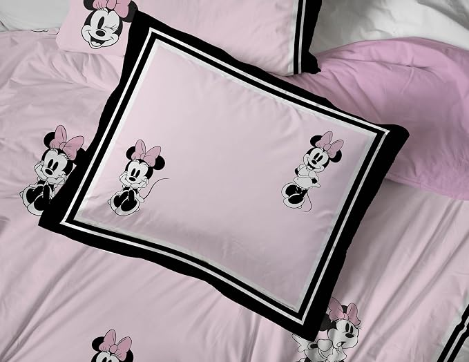 Jay Franco Kids Comforter Set Includes Sheets and Pillow Covers - Soft and Cozy Bed Set for Stylish Room Decor, Official Licensed Bedding, Multi - Minnie Mouse, 7 Piece Queen