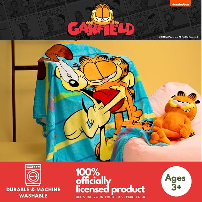 Collectibles Garfield Bedding Super Soft Micro Raschel Throw, 46 in x 60 in, (Official Licensed Product) by Franco