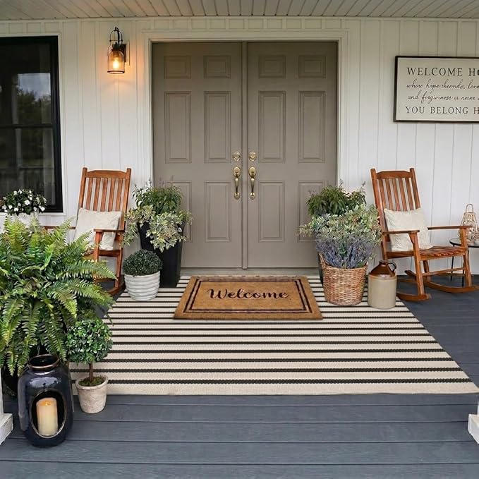 LEEVAN Outdoor Rug 4x6 ft Black and White Striped Patio Rugs, Washable Woven Cotton Boho Living Room Rug Farmhouse Collection Large Floor Carpet for Courtyard/Bedroom