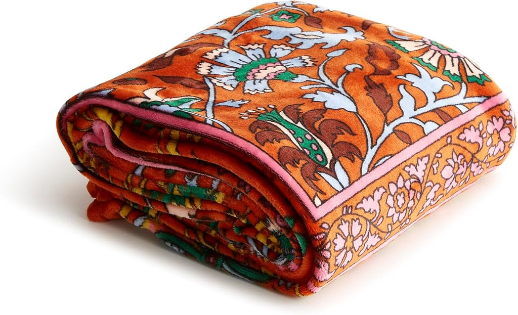Vera Bradley Women's Fleece Throw Blanket – Soft Plush Blanket for Couch, Bedroom & Home Décor