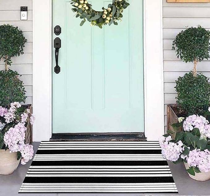 Black and White Striped Outdoor Rug 24'' x 35'' Door Mat Outdoor Machine Washable Welcome Mats Cotton Hand-Woven Entryway Rug for Front Porch/Entryway/Laundry/Bathroom/Bedroom