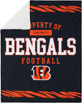 FOCO NFL Unisex-Adult NFL Team Logo Property 60" x 50" Sherpa Plush Throw Blanket