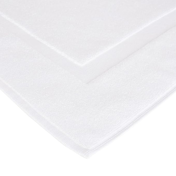 Amazon Basics Non-Slip Cotton Bath Mat, 100% Cotton Absorbent, Machine Washable, 31" L x 20" W, Bright White (Pack of 2)