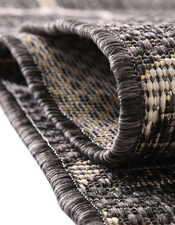 Unique Loom Outdoor Trellis Collection Area Rug (3' 3" x 5' 3" Rectangle Black/Ivory)