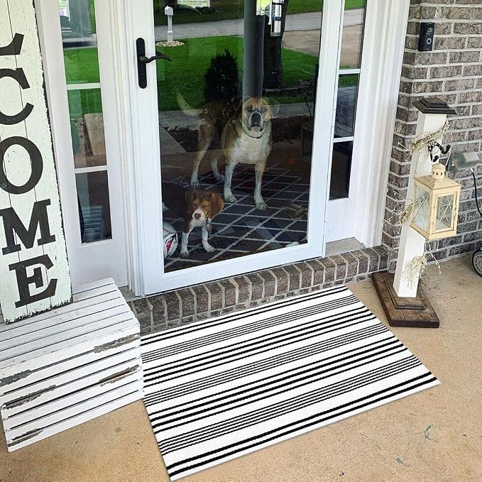 Black and White Striped Outdoor Rug, 2'x3' Cotton Modern Hand-Woven Reversible Front Porch Rug Door Mat Welcome Layered Doormat Washable Indoor Carpet for Farmhouse Laundry Room Bathroom