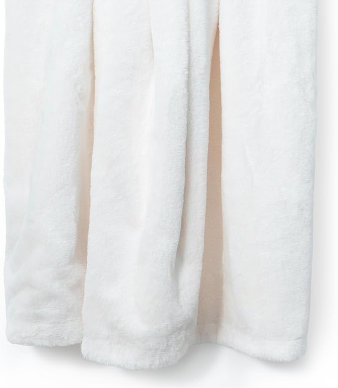 Americanflat 50x60 Double Sided Faux Fur Throw Blanket - Soft and Breathable Throw Blanket for Couch, Bed, Chair - White Faux Fur Blankets Perfect for Home, Bedroom, or Outdoor Use