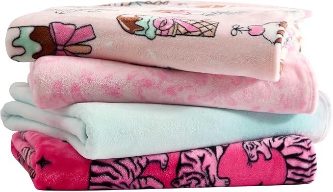 Betsey Johnson - Blanket, Buttery-Soft Throw Blanket for Couch or Bed, Boldly Plush & Oversized Bedding (Coquette Ice Cream Pink, 50" x 70")