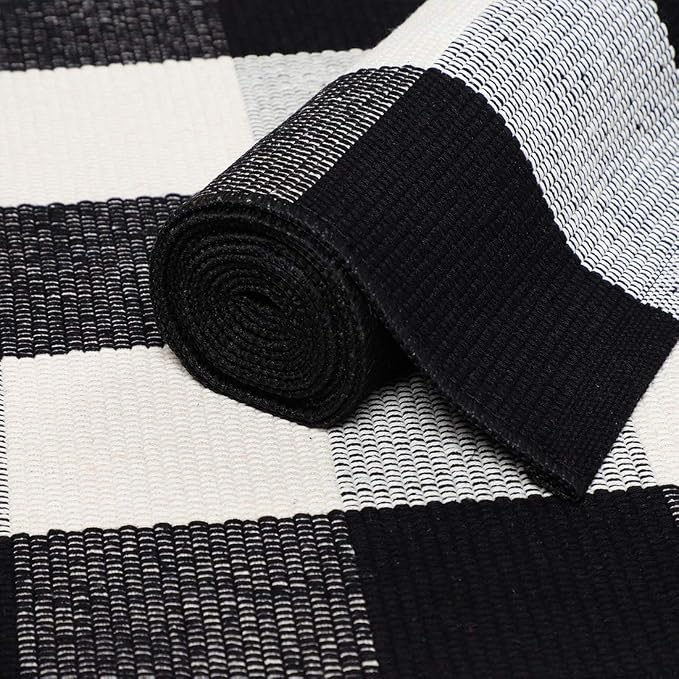 uxcell Buffalo Check Rug,Plaid Outdoor Rug,Layered Door Mat,Cotton Gingham Rugs,Floor Mat for Front Porch/Runner/Bedroom/Kitchen/Farmhouse 71"x24" Black & White