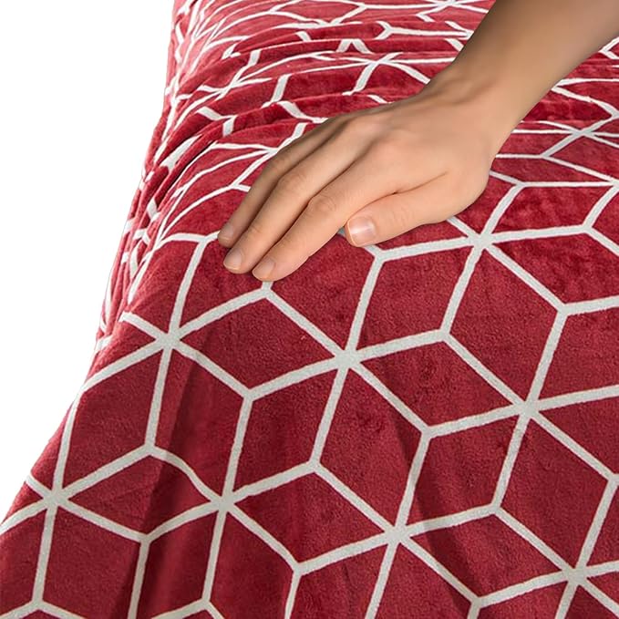 Elegant Comfort Luxury Velvety-Soft Coral Flannel Blanket Micro-Velour Ultra-Softness Fuzzy Plush, Twin/Twin XL, Burgundy