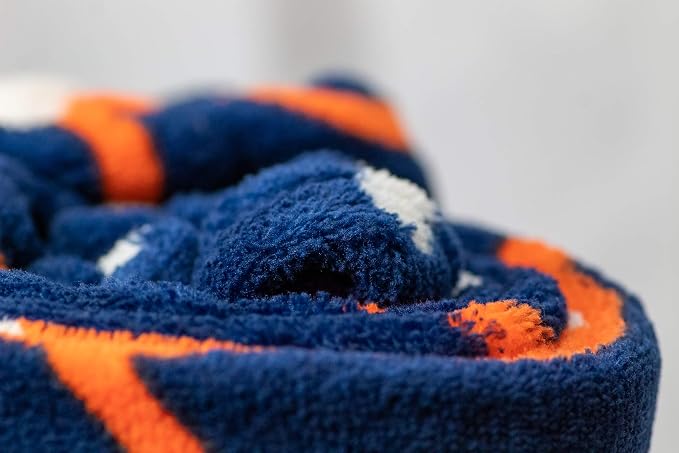 Logo Brands NCAA Classic Fleece Throw Blanket -50” x 60” Ultra-Soft Game Day Blanket with Bold Team Colors & Logo – Cozy College Team Bedding for Fans & Alumni