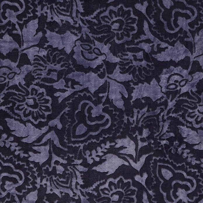 Vera Bradley Women's Fleece Throw Blanket – Soft Plush Blanket for Couch, Bedroom & Home Décor