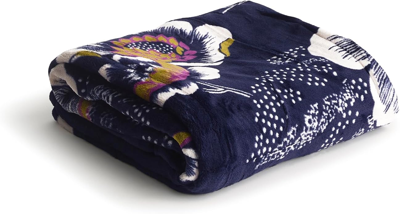 Vera Bradley Women's Fleece Throw Blanket – Soft Plush Blanket for Couch, Bedroom & Home Décor