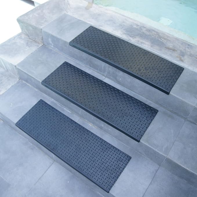 Rubber-Cal Diamond-Plate Non-Slip Rubber Tread Stair Mats (6 Pack), Black, 9.75" X 29.75"