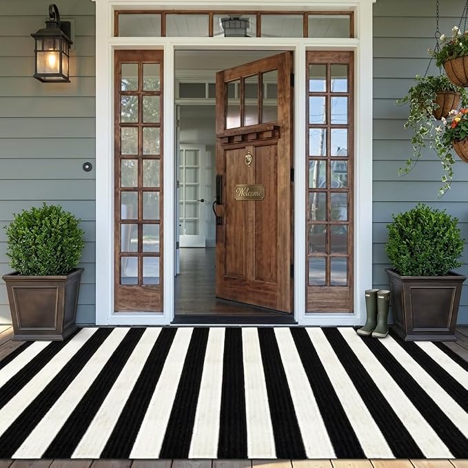 LEEVAN Outdoor Rug 5x8 Black and White Patio Decor, Cotton Washable Indoor Outdoor Doormat, Farmhouse Woven Porch Front Door Mat Reversible Foldable Rug Layered Door Mat for Porch/Front Door/Entrance