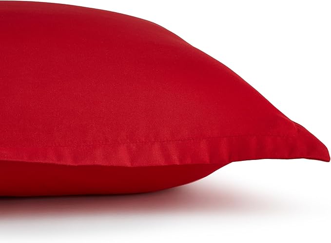 Amazon Basics 3-Piece Soft Microfiber Kids' Comforter and Pillow Sham Set, Full/Queen, Red, Solid