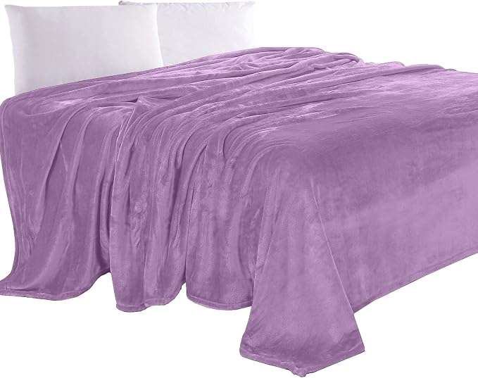 Elegant Comfort Luxury Velvety Feel Blanket, All-Season Lightweight Blanket, Ultra Plush, Soft, Cozy-Fuzzy Flannel Fleece for Couch, Sofa, Bed, Travel, Solid Design, Twin/Twin XL, Lavender