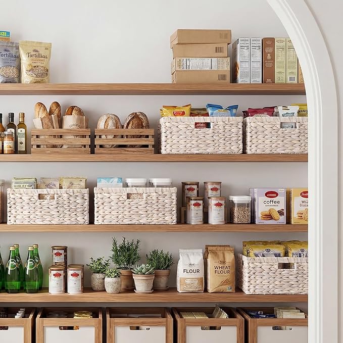StorageWorks Large Wicker Baskets for Storage,White Wicker Baskets,1-Pack | Hyacinth Baskets for Decor,Wicker Storage Baskets for Shelves,Decorative Basket,Shelf Baskets for Organizing,16½" x 13" x 7½"