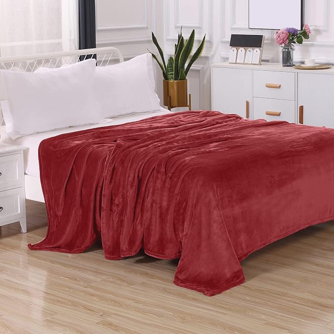 Elegant Comfort Luxury Velvety Feel Blanket, All-Season Lightweight Blanket, Ultra Plush, Soft, Cozy-Fuzzy Flannel Fleece for Couch, Sofa, Bed, Travel, Solid Design, Full/Queen, Burgundy