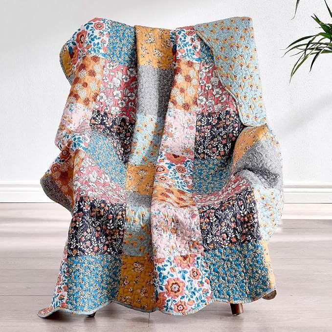 Greenland Home Carlie Modern Floral Quilt, Tapestry & Throw Blanket, 50 x 60 inches, Calico Patches