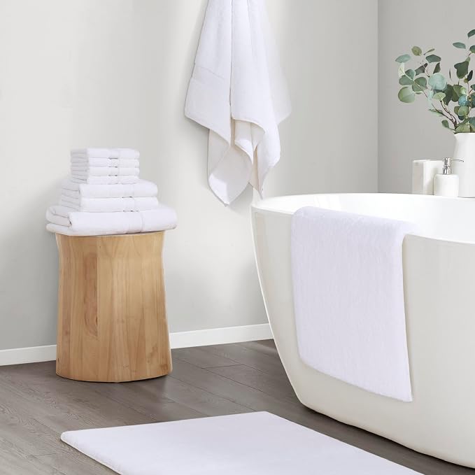 Madison Park Marshmallow Super Soft & Absorbent Bath Rug, 24 x 40, White | Non slip Backing, Spa Quality Luxurious Plush Bath Mat for Bathroom, Quick Dry, OEKO TEX