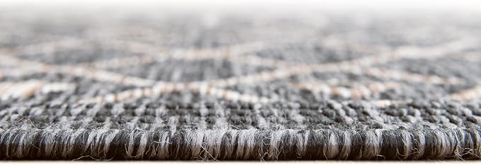 Unique Loom Outdoor Trellis Collection Area Rug - Tribal Trellis (7' 10" Round, Charcoal Gray/ Natural)