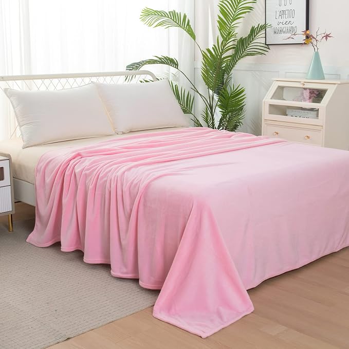 Elegant Comfort Luxury Velvety Feel Blanket, All-Season Lightweight Blanket, Ultra Plush, Soft, Cozy-Fuzzy Flannel Fleece for Couch, Sofa, Bed, Travel, Solid Design, Twin/Twin XL, Light Pink